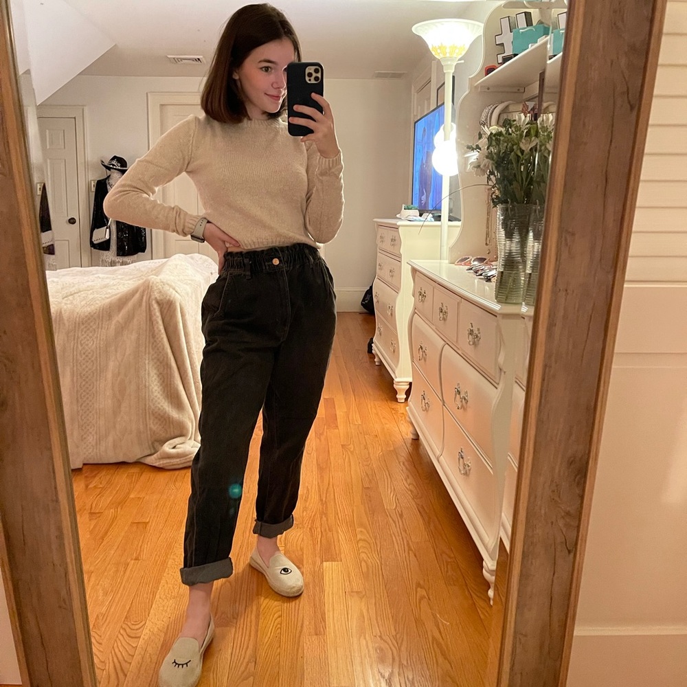 Urban Outfitters, BDG Pull-On Mom Jean in Black